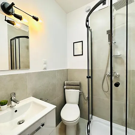 Nw Studio Plaza Iii Apartment *